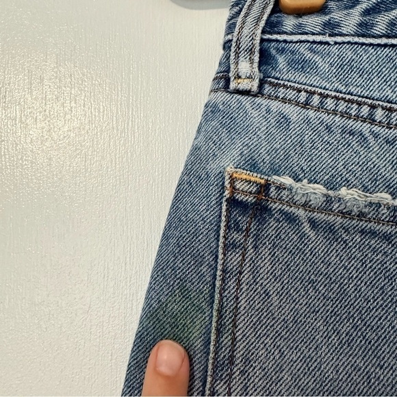 Abercrombie & Fitch Annie High Rise Distressed Shorts Womens 26 Jean Denim - Picture 4 of 4